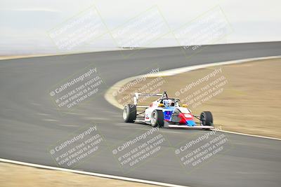 media/Jan-26-2025-CalClub SCCA (Sun) [[cfcea7df88]]/Group 2/Race/